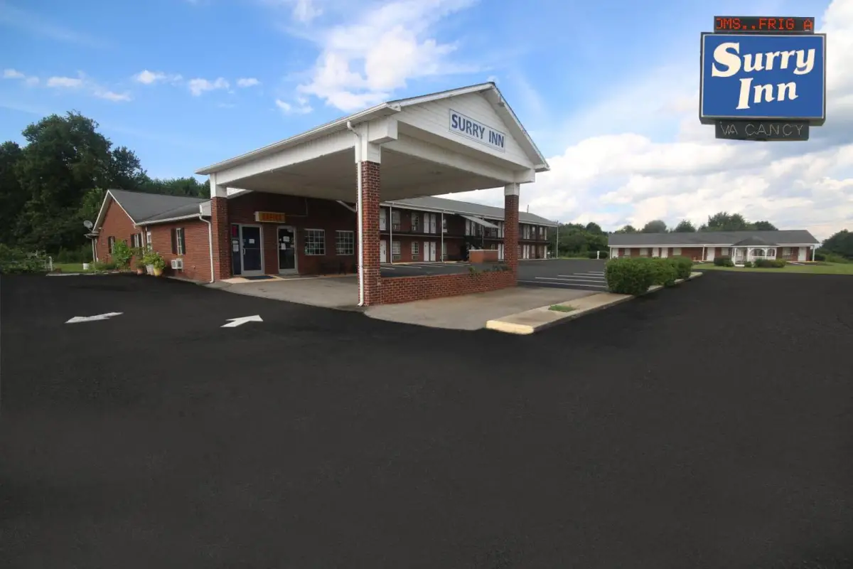 Surry Inn - Dobson Main image